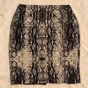 ELIE TAHARI Snake Print Pencil Skirt Size 6